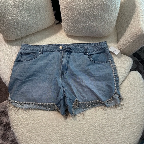 Plus Size 20 Forever 21 Blue Jean Rhinestone Shorts - Picture 1 of 8